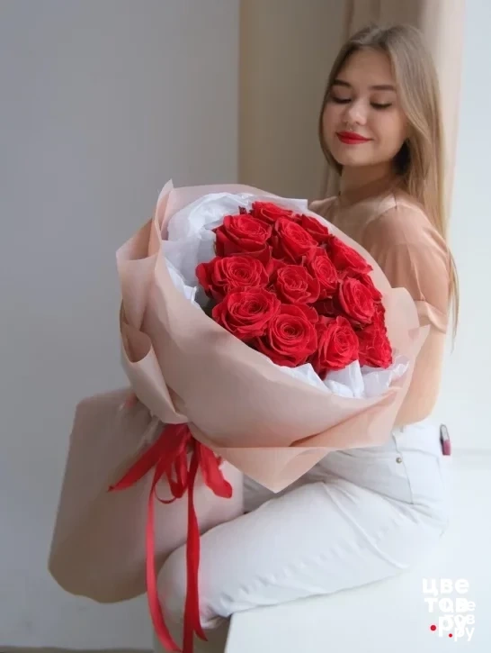 Букет  из 15 красных роз